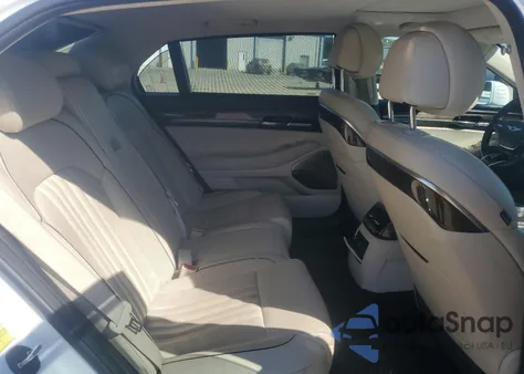2018 Genesis G90 Premium z USA, uszkodzony, nr VIN KMHG34JA5JU042531